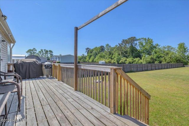 112 Cypress Knee Drive, Richlands, NC 28574