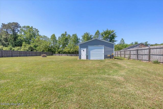 112 Cypress Knee Drive, Richlands, NC 28574
