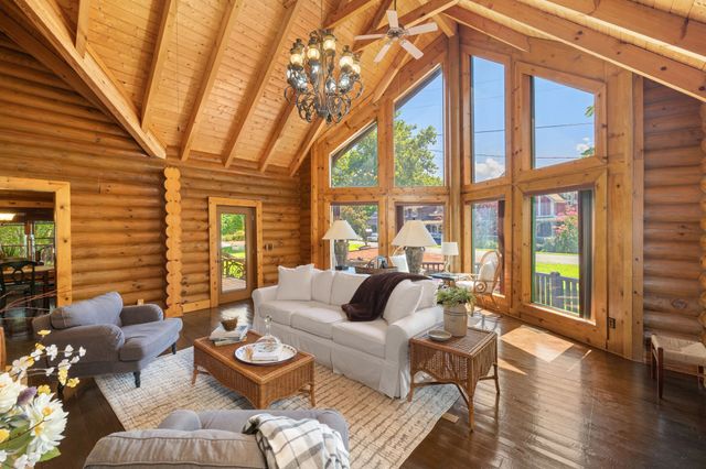 158 Dillon Rd, Baxter, TN 38544