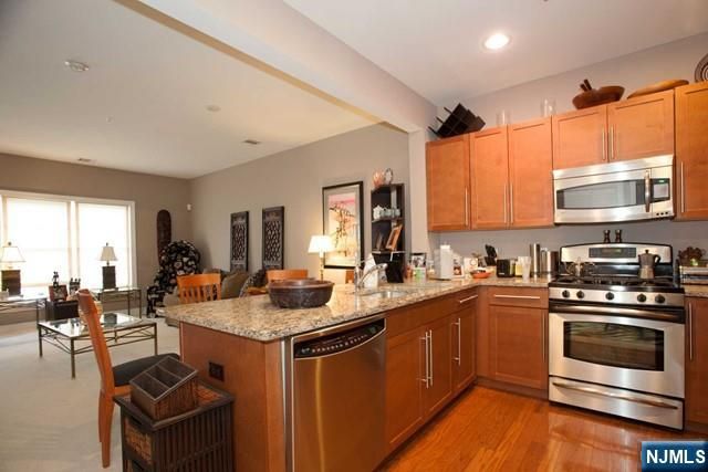 1210 Windsor Park Court 25, Englewood, NJ 07631