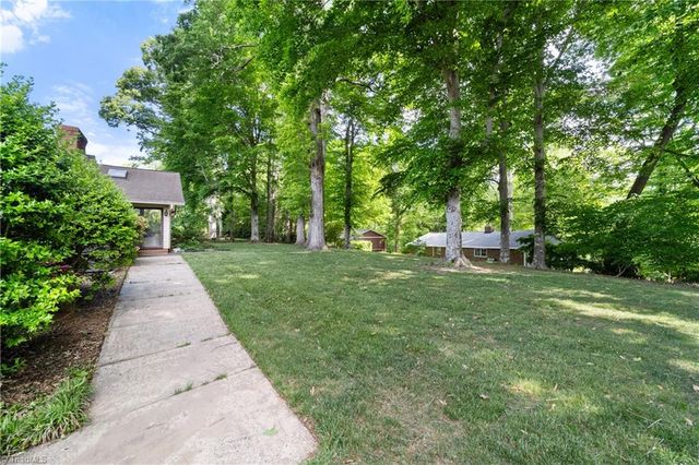 421 Flyntvalley Drive, Winston-salem, NC 27104