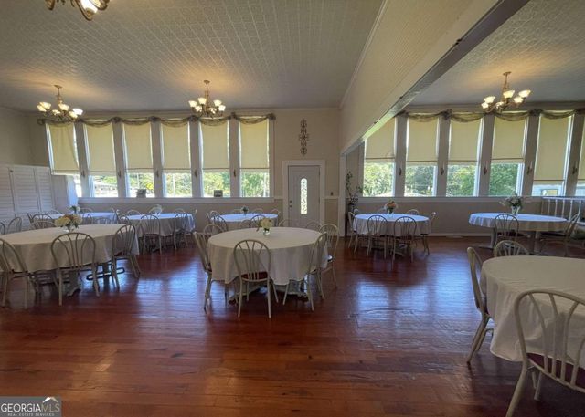 305 Old School Road, Lagrange, GA 30240
