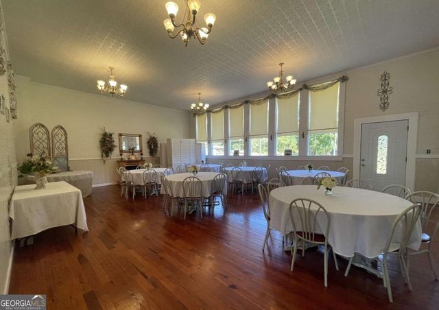 305 Old School Road, Lagrange, GA 30240
