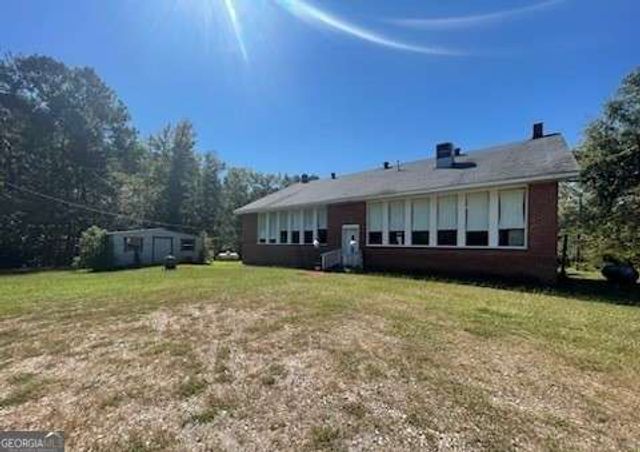 305 Old School Road, Lagrange, GA 30240