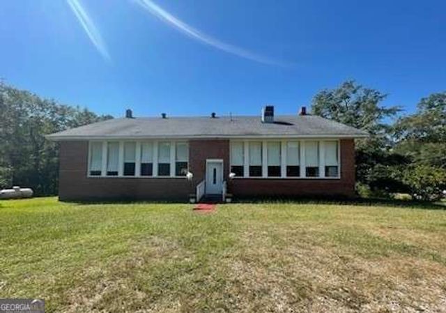 305 Old School Road, Lagrange, GA 30240