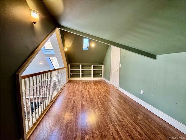 886 Sound Shore Road, Jamesport, NY 11901