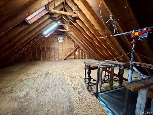 886 Sound Shore Road, Jamesport, NY 11901