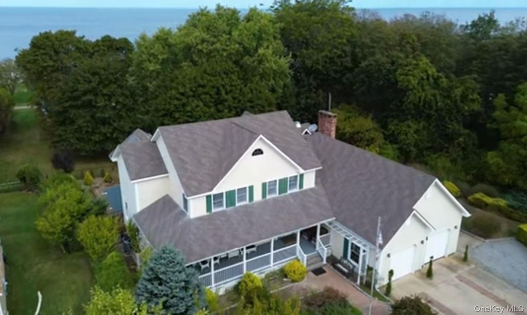886 Sound Shore Road, Jamesport, NY 11901