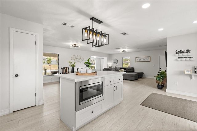 5127 GLASGOW AVENUE, Orlando, FL 32819