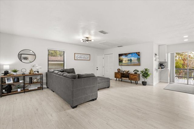 5127 GLASGOW AVENUE, Orlando, FL 32819