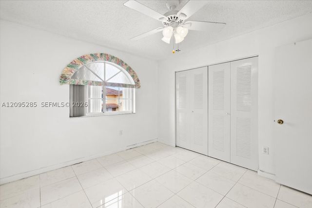 3554 W 80th St 202, Hialeah, FL 33018