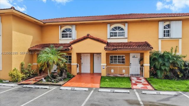 3554 W 80th St 202, Hialeah, FL 33018