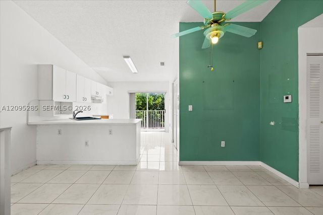 3554 W 80th St 202, Hialeah, FL 33018