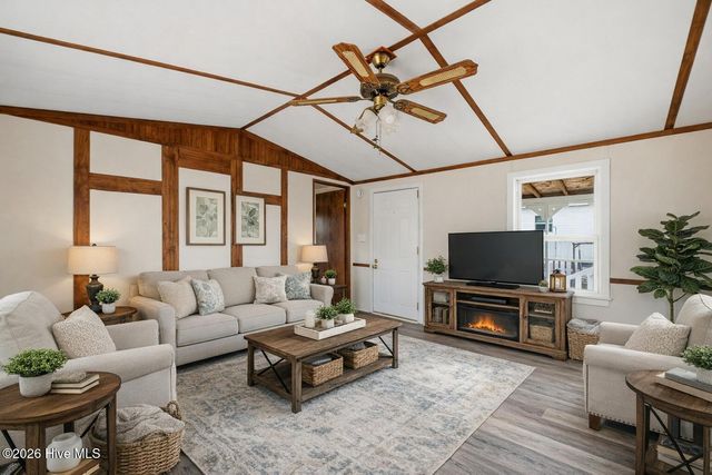 4812 Coastal Drive SE, Southport, NC 28461