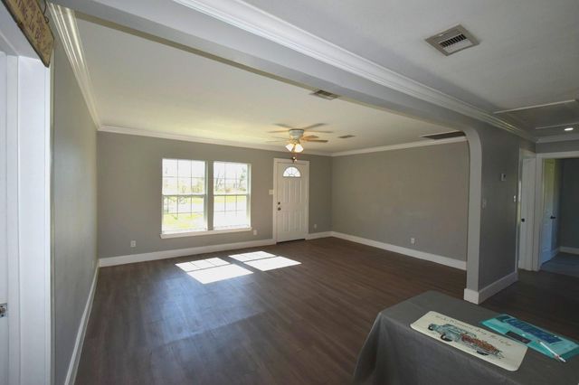 504 Cedar Street, Sweeny, TX 77480