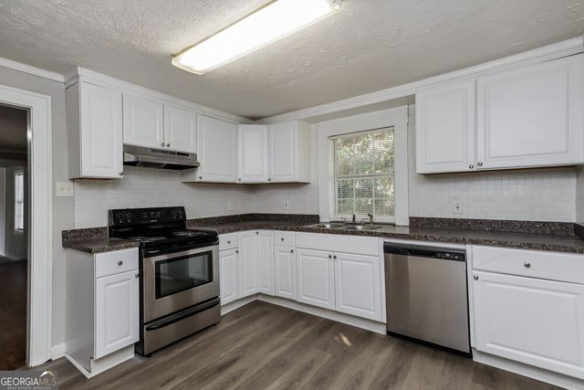 195 Neely Hammonds Road, Covington, GA 30014