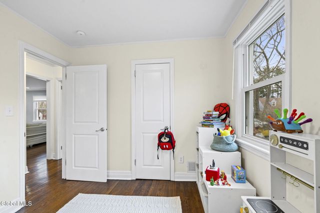 2041 Morrow Avenue, Niskayuna, NY 12309