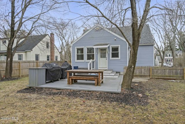 2041 Morrow Avenue, Niskayuna, NY 12309