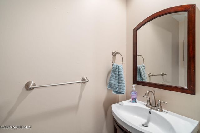 60 Mary Alice Road, Manahawkin, NJ 08050