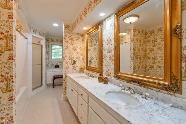 8535 Washington Boulevard, Indianapolis, IN 46240