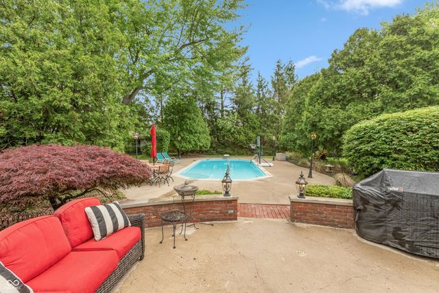 8535 Washington Boulevard, Indianapolis, IN 46240