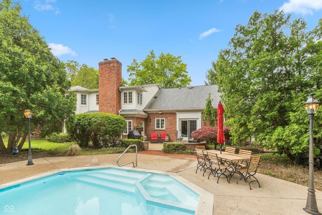 8535 Washington Boulevard, Indianapolis, IN 46240