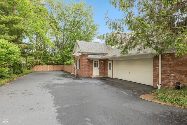 8535 Washington Boulevard, Indianapolis, IN 46240