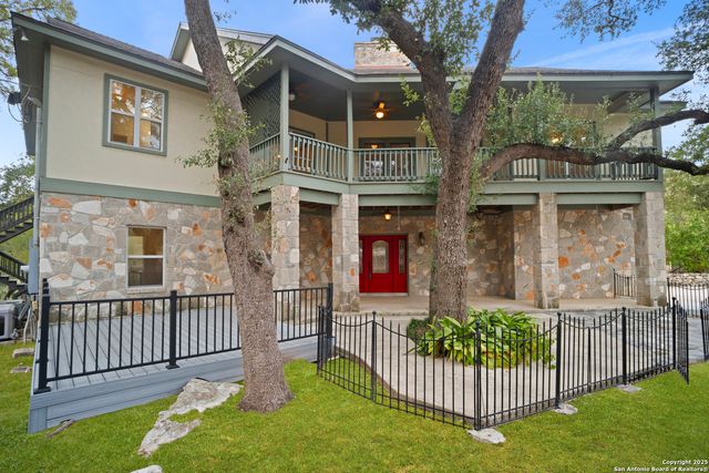 1245 Phantom Rider, Spring Branch, TX 78070