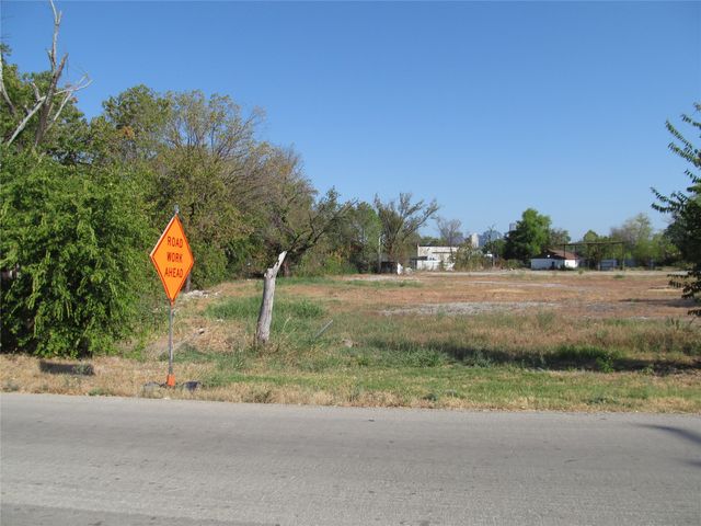2822 Childs Street, Dallas, TX 75203