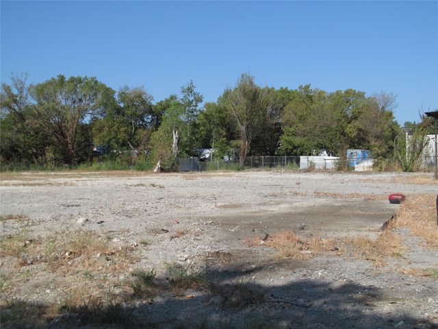 2822 Childs Street, Dallas, TX 75203