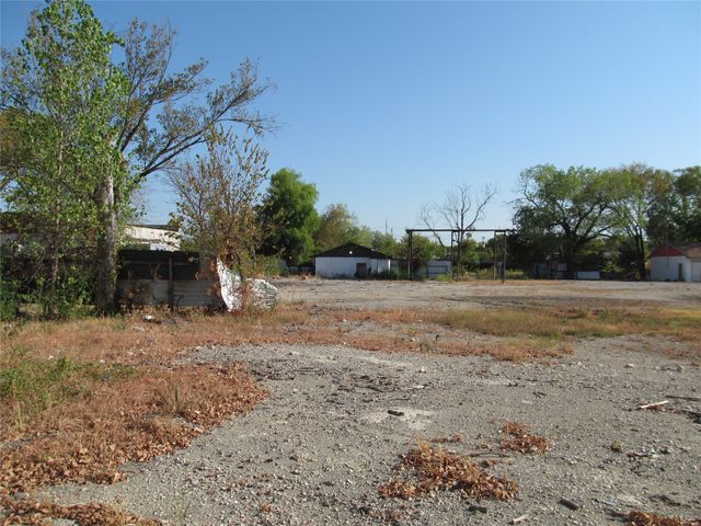 2822 Childs Street, Dallas, TX 75203