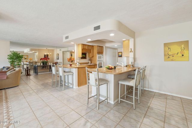 26020 S FLAME TREE Drive, Sun Lakes, AZ 85248