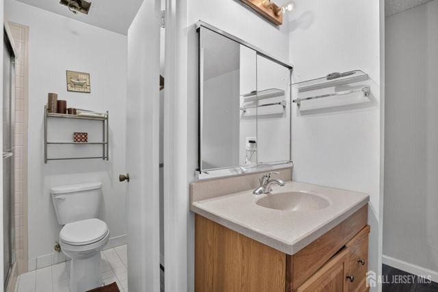 484 Fairton Drive Drive A, Monroe, NJ 08831