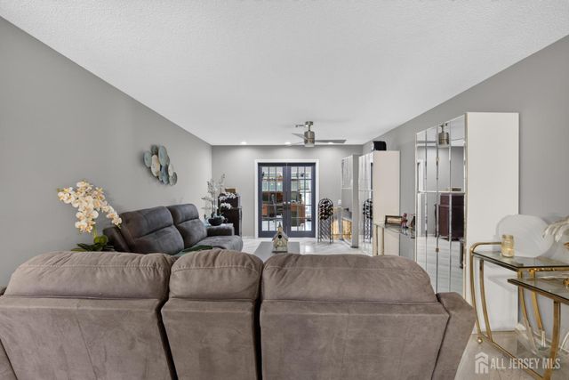 484 Fairton Drive Drive A, Monroe, NJ 08831
