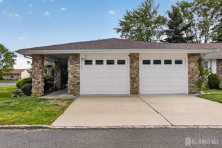 484 Fairton Drive Drive A, Monroe, NJ 08831