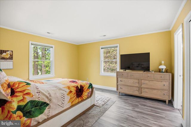 21314 S ESSEX DR, Lexington Park, MD 20653