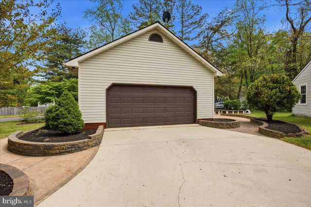 21314 S ESSEX DR, Lexington Park, MD 20653