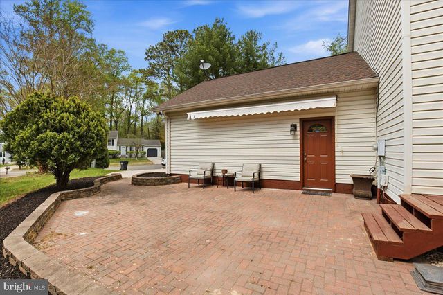 21314 S ESSEX DR, Lexington Park, MD 20653