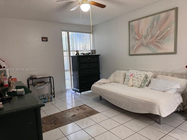17560 Atlantic Boulevard 109, Sunny Isles Beach, FL 33160