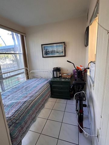 17560 Atlantic Boulevard 109, Sunny Isles Beach, FL 33160
