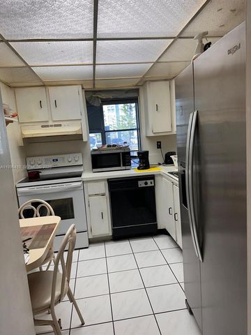 17560 Atlantic Boulevard 109, Sunny Isles Beach, FL 33160