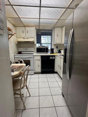 17560 Atlantic Boulevard 109, Sunny Isles Beach, FL 33160