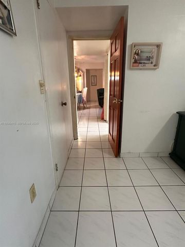 17560 Atlantic Boulevard 109, Sunny Isles Beach, FL 33160