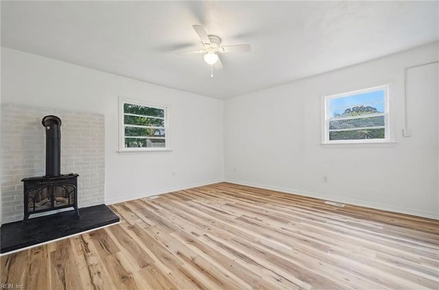 902 Center AVE, Newport News, VA 23605