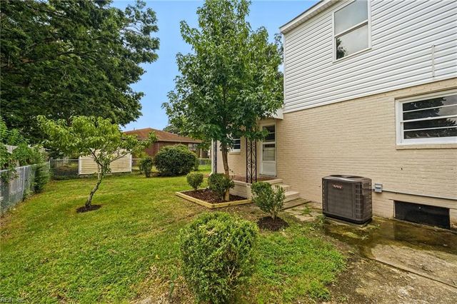 902 Center AVE, Newport News, VA 23605
