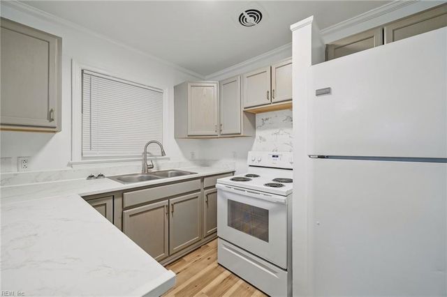902 Center AVE, Newport News, VA 23605