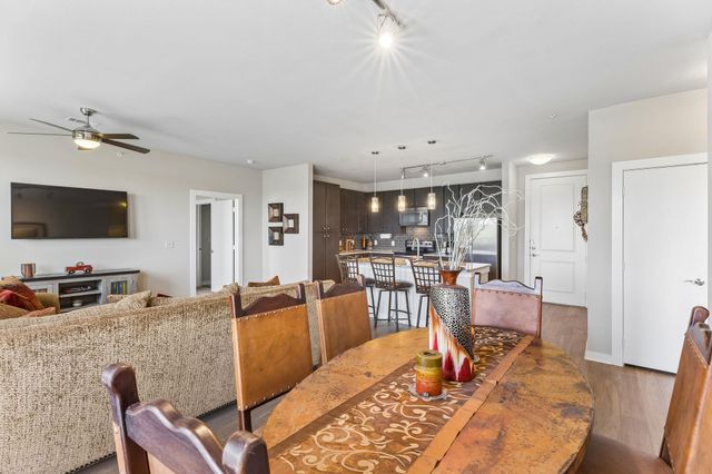 1900 Barton Springs RD 5032, Austin, TX 78704