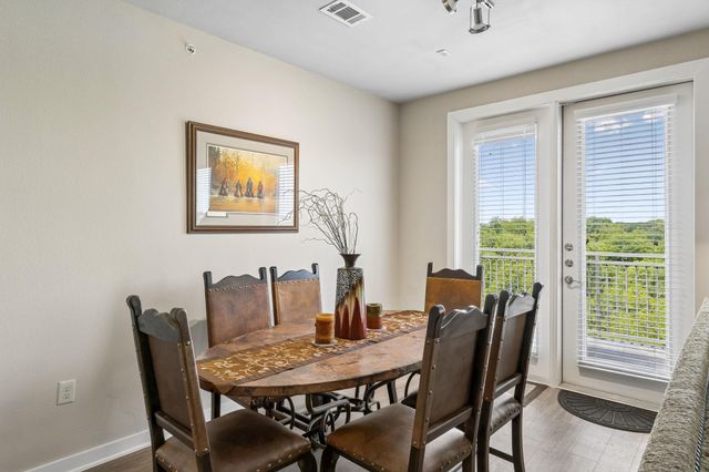 1900 Barton Springs RD 5032, Austin, TX 78704