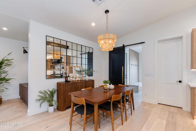 3010 E GLENROSA Avenue, Phoenix, AZ 85016