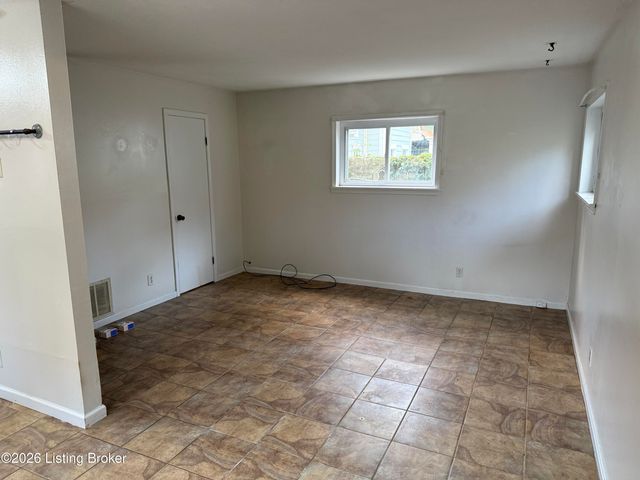 2044 Midland Ave, Louisville, KY 40204